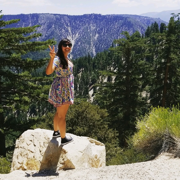 Meet your Posher, Estefani - Picture 1 of 1